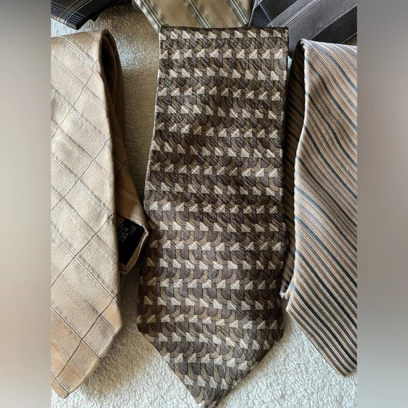 Bundle of ties (6), neutral colors. Assorted brands. Beige, tan, gray neckties. - Picture 3 of 9